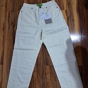 FREE PEOPLE..SANDRINE ROSE 🌹  SNOW COLOR - SIZE 28.. HOT SAUT AFTER BRAND.